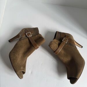 Marc Fisher Shimmee Olive Suede Peep-toe Ankle Boots. Size 10